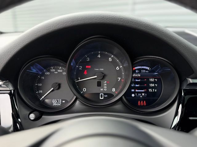 Certified 2025 Porsche Macan image 23