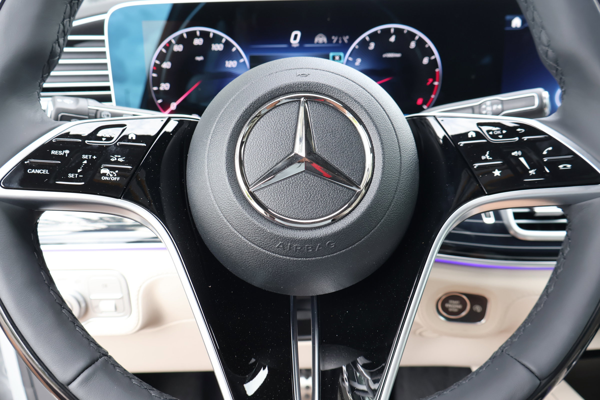 New 2026 Mercedes-Benz GLS 580 4MATIC image 29