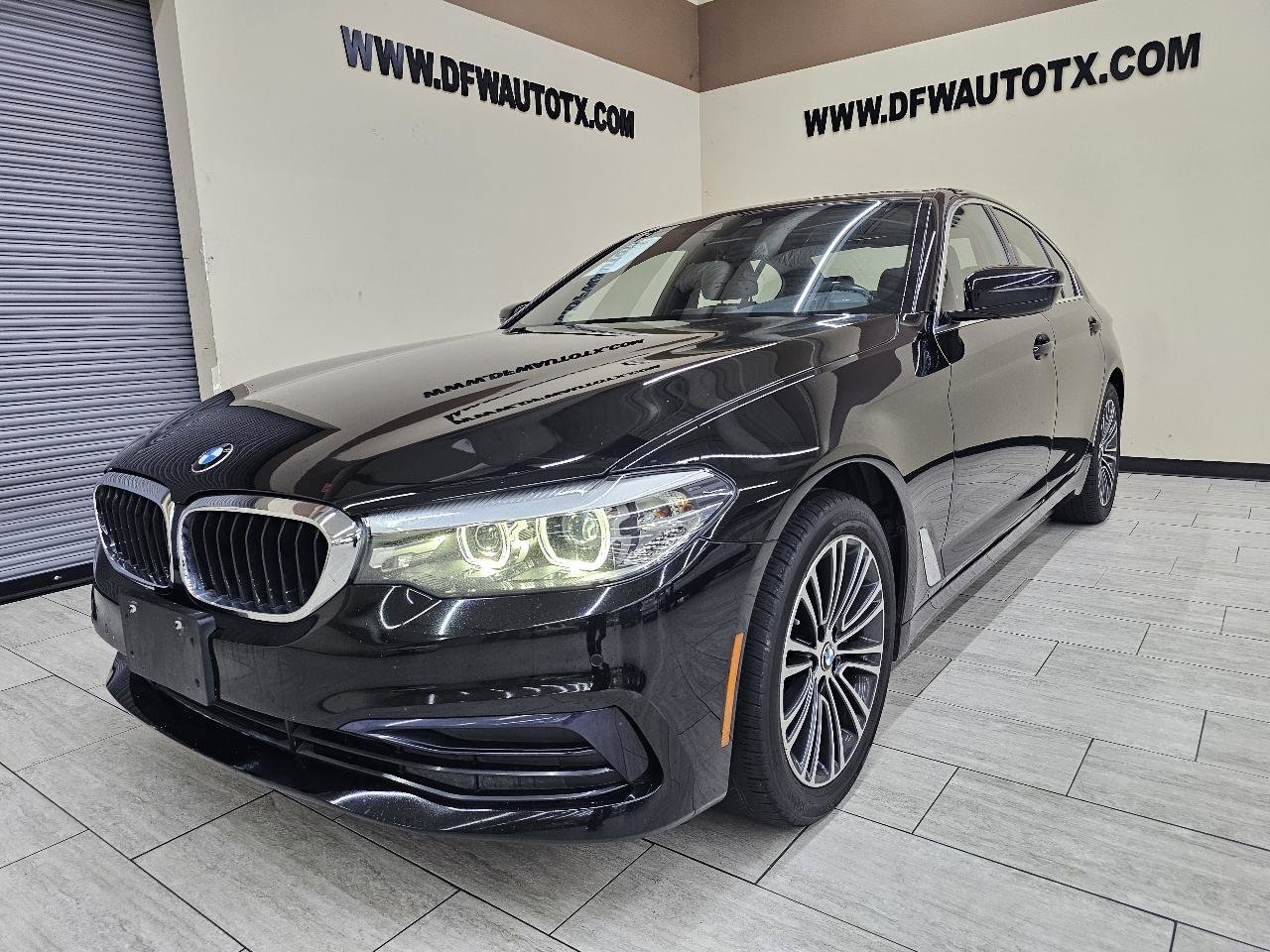 Used 2020 BMW 530i w/ Convenience Package RWD image 2