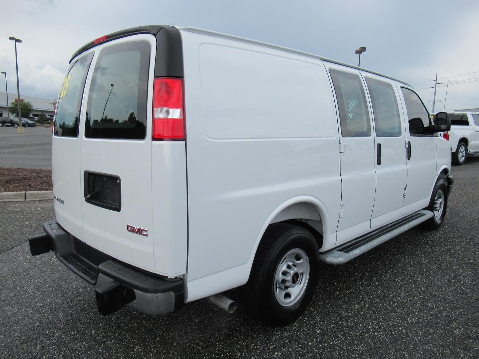 Used 2025 GMC Savana 2500 w/ Driver Convenience Package RWD image 7