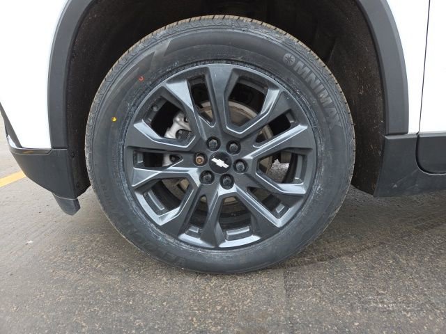 Used 2021 Chevrolet Traverse RS w/ LPO, Floor Liner Package image 27