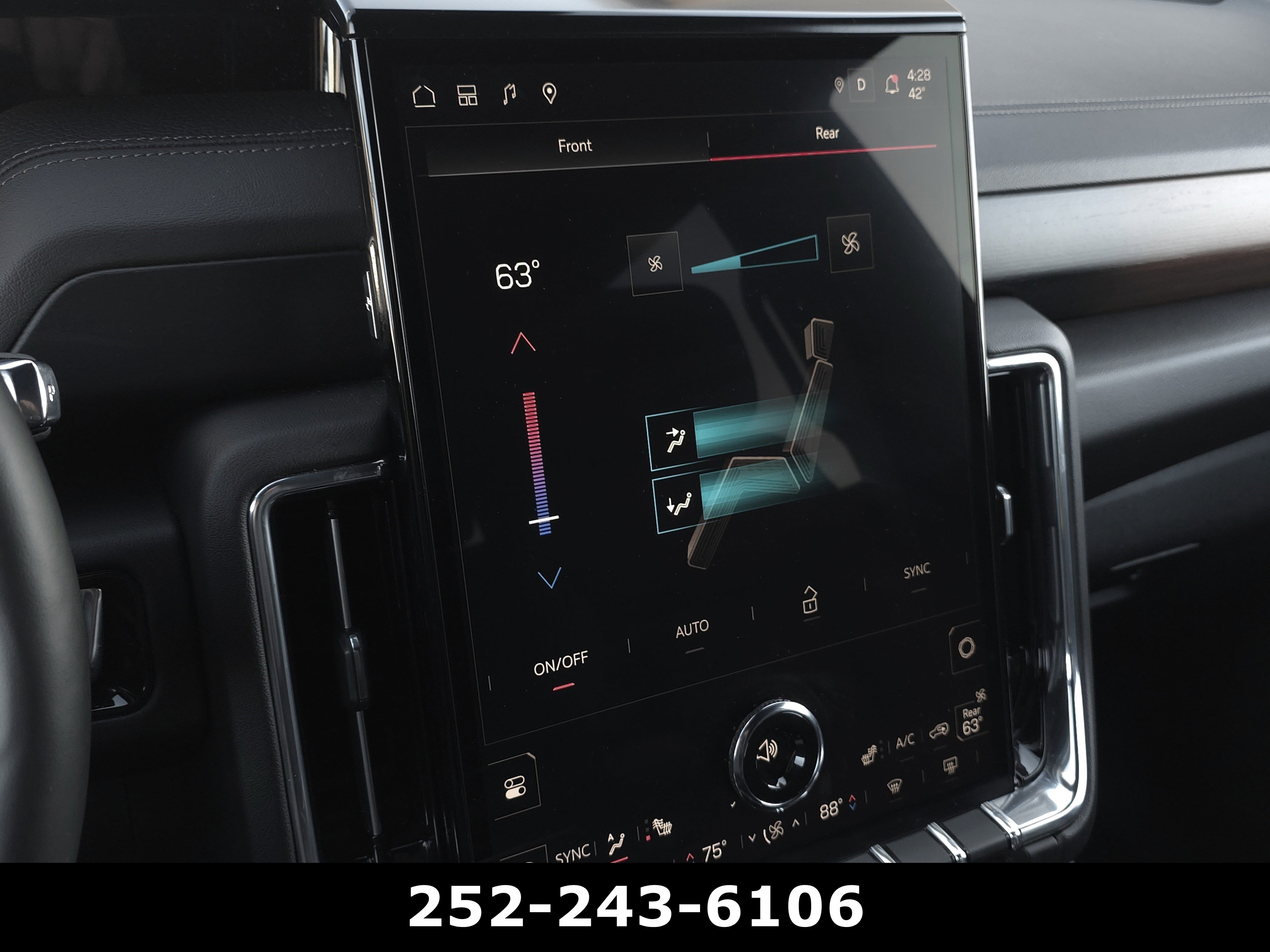 Used 2025 GMC Yukon Denali AWD/4WD image 19