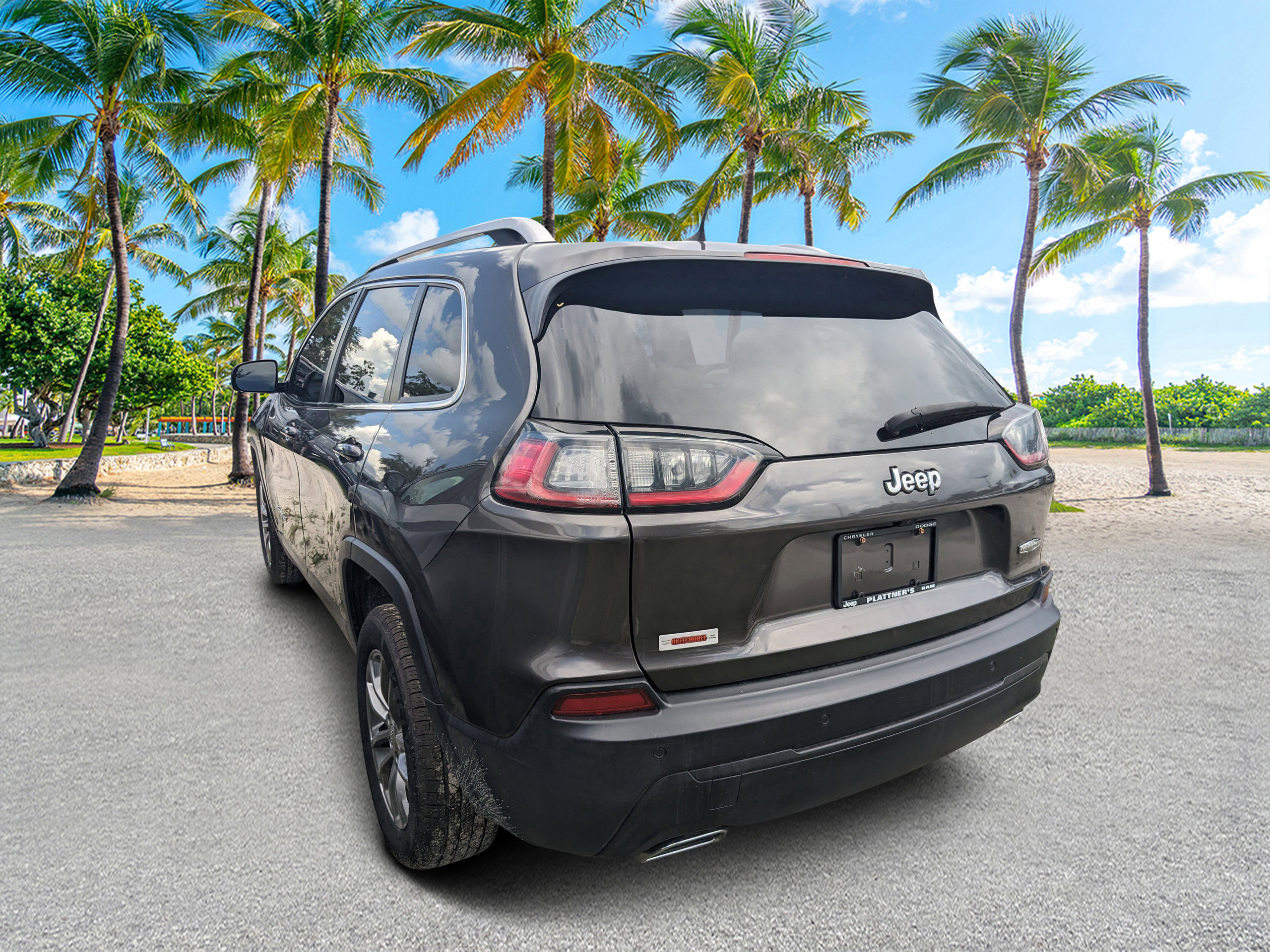 Used 2021 Jeep Cherokee Latitude Lux w/ Comfort/Convenience Group image 6