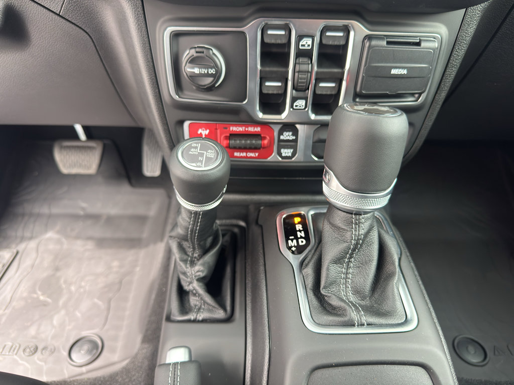 New 2026 Jeep Wrangler Unlimited Rubicon AWD/4WD image 16