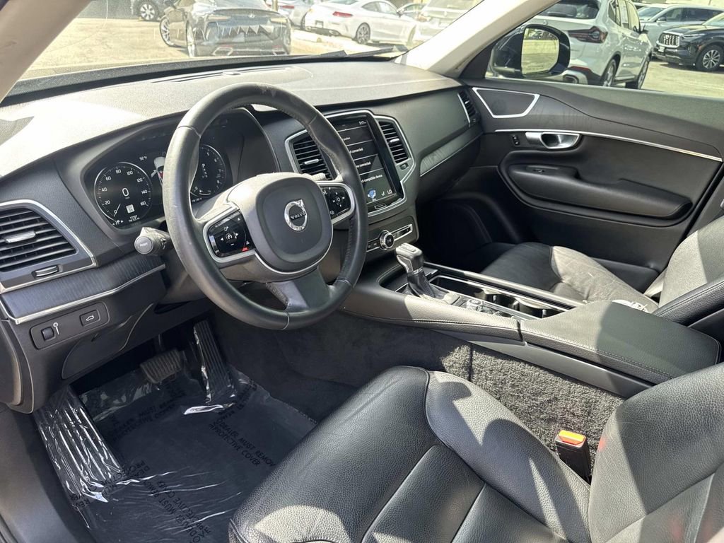 Used 2020 Volvo XC90 T6 Momentum AWD/4WD image 15