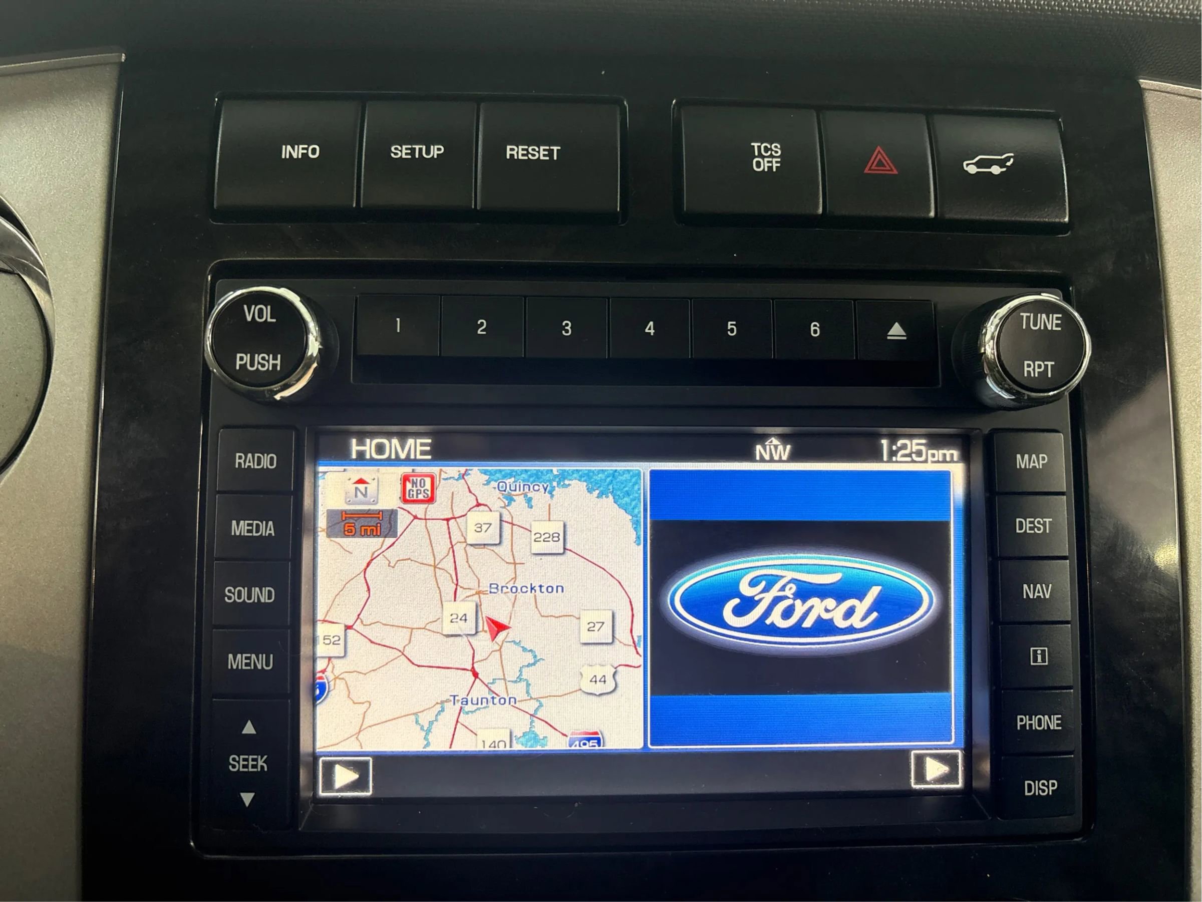 Used 2012 Ford Expedition Limited image 19