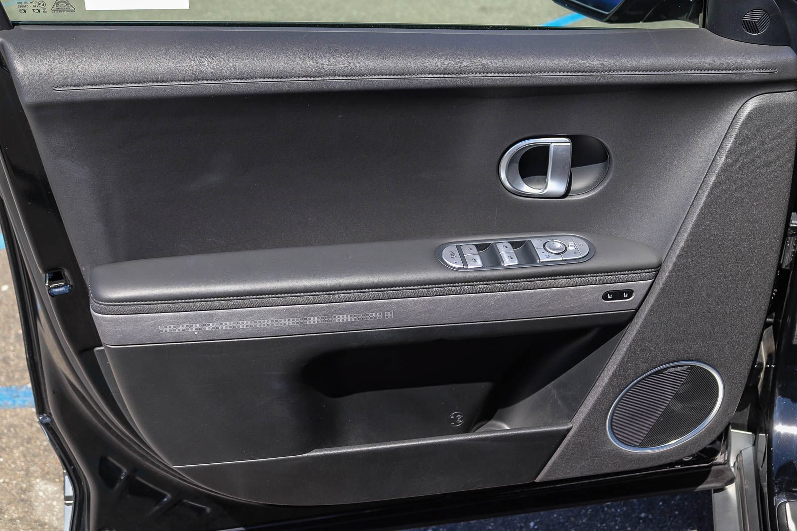 Used 2023 Hyundai Ioniq 5 Limited AWD/4WD image 21