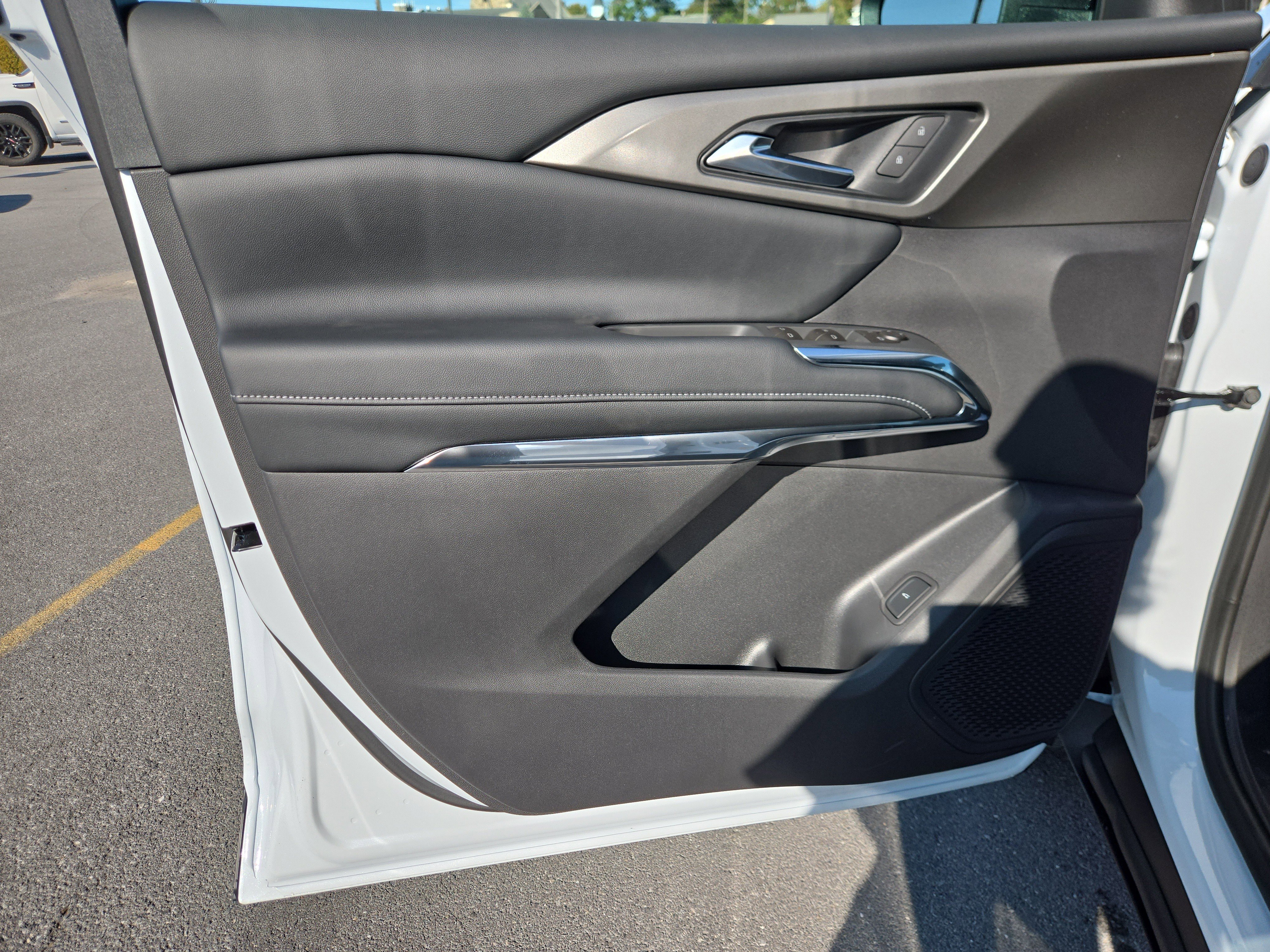 New 2026 Chevrolet Traverse LT w/ Driver Confidence Package image 16