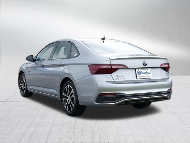 Used 2022 Volkswagen Jetta Sport FWD image 5