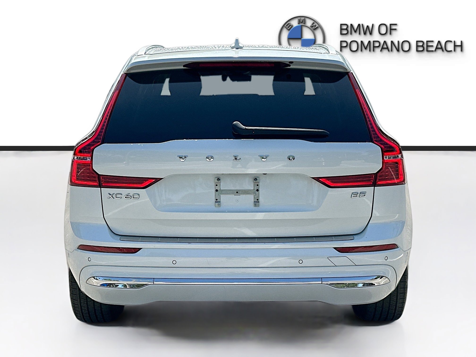 Used 2023 Volvo XC60 B5 Plus w/ Protection Package Premier image 6