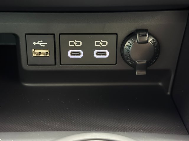 New 2026 Toyota Highlander XLE image 18