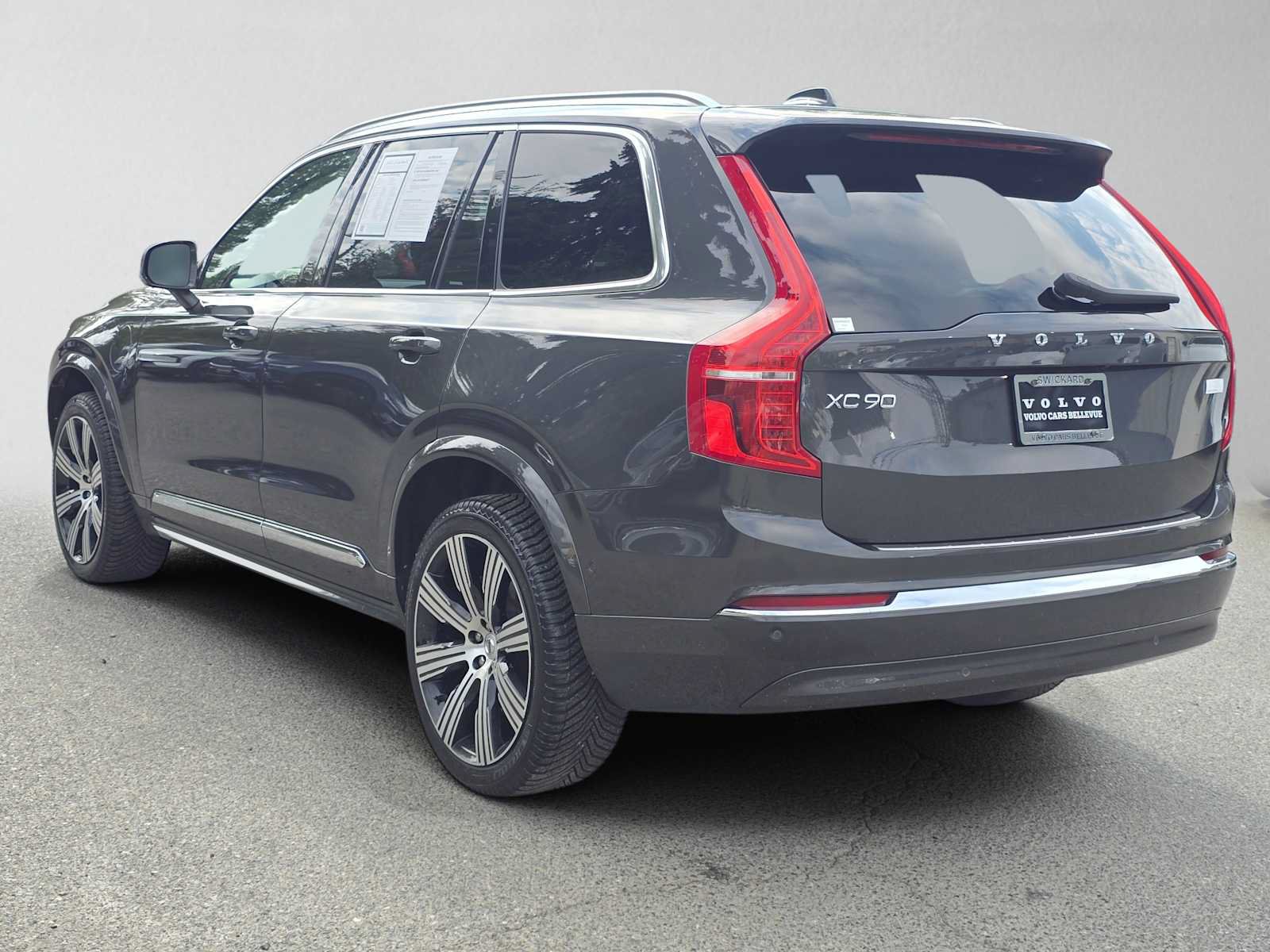 Certified 2023 Volvo XC90 T8 Plus w/ Protection Package Premier AWD/4WD image 6