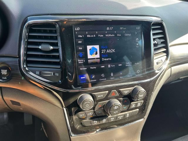 Used 2021 Jeep Grand Cherokee Laredo X AWD/4WD image 19