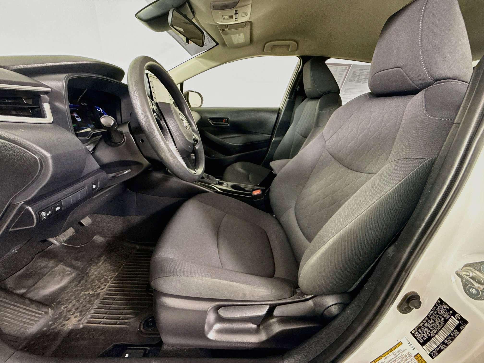 Certified 2022 Toyota Corolla LE FWD image 21
