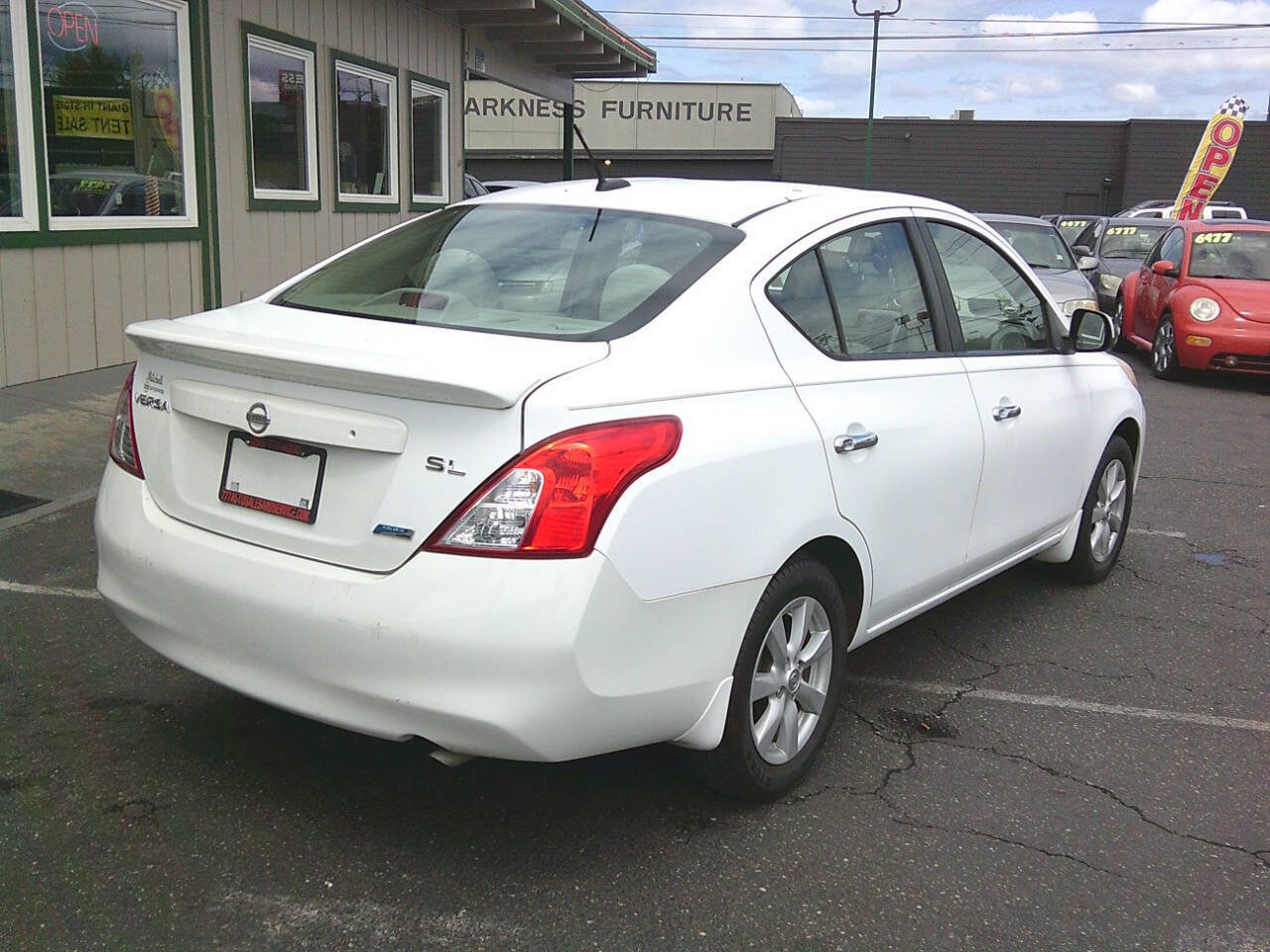 Used 2012 Nissan Versa image 4