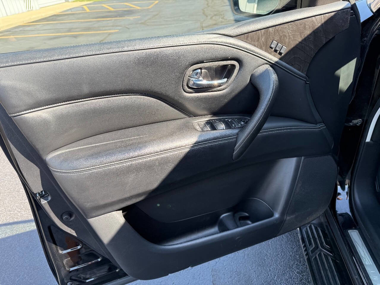 Used 2021 INFINITI QX80 Luxe image 14