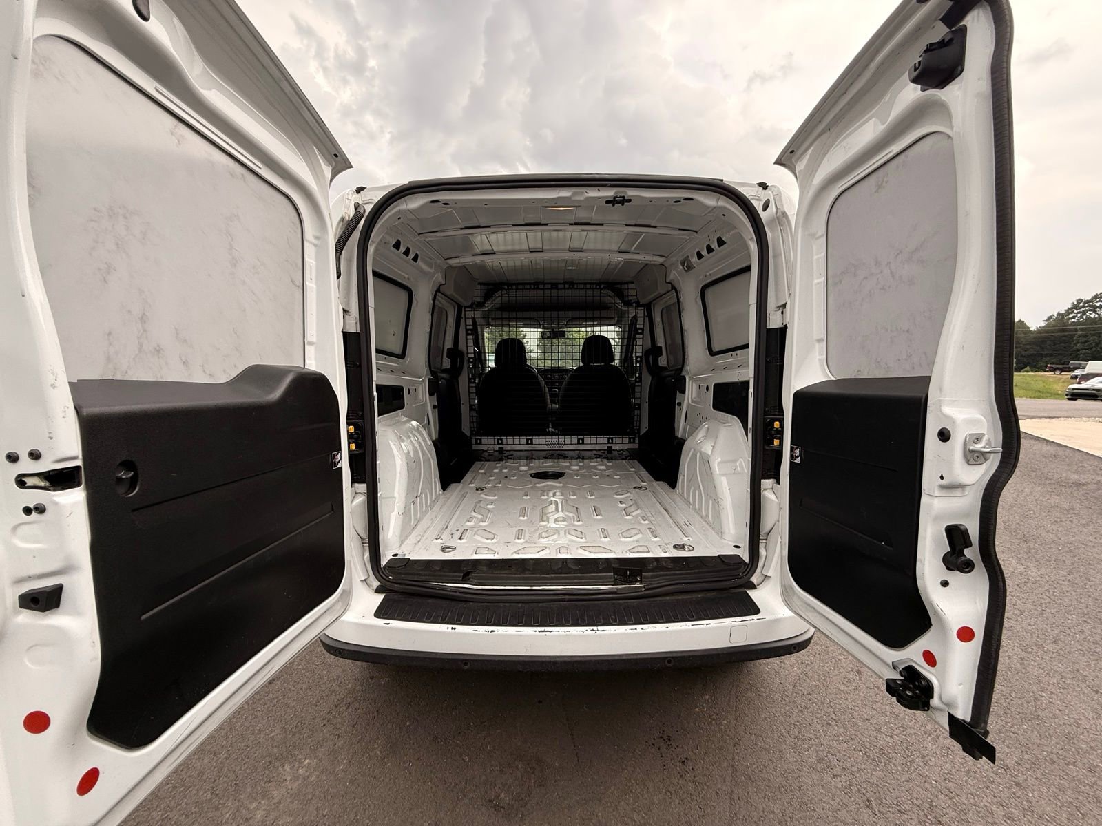 Used 2022 RAM ProMaster City Tradesman image 17