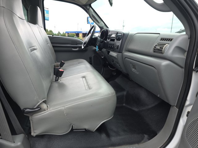 Used 2005 Ford F250 XL RWD image 19