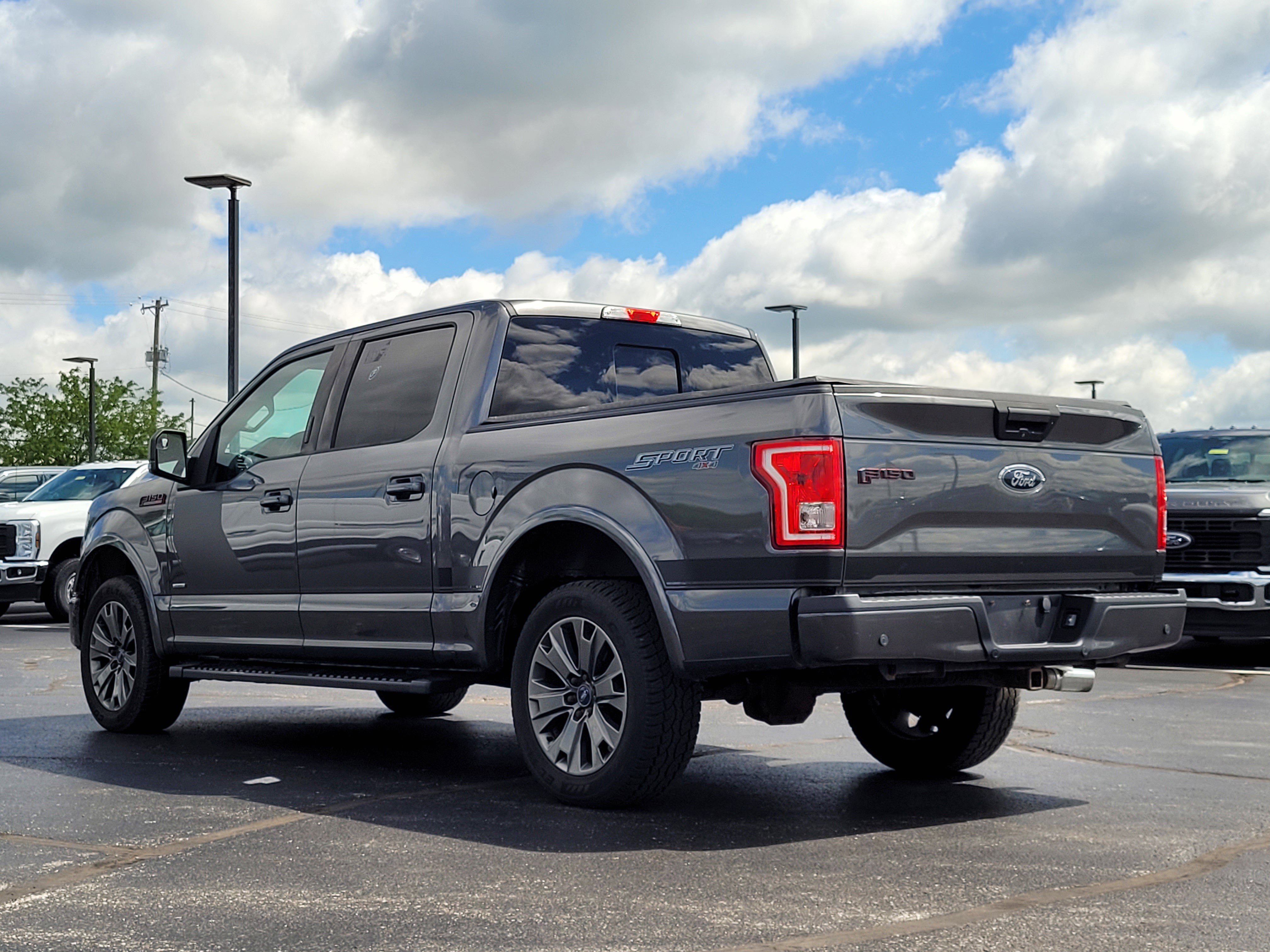 Used 2017 Ford F150 XLT w/ Equipment Group 302A Luxury AWD/4WD image 6