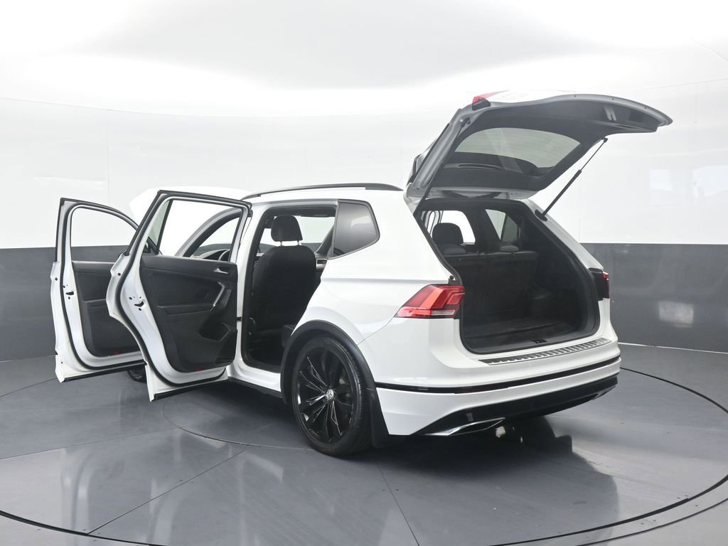 Used 2020 Volkswagen Tiguan SE R-Line image 77