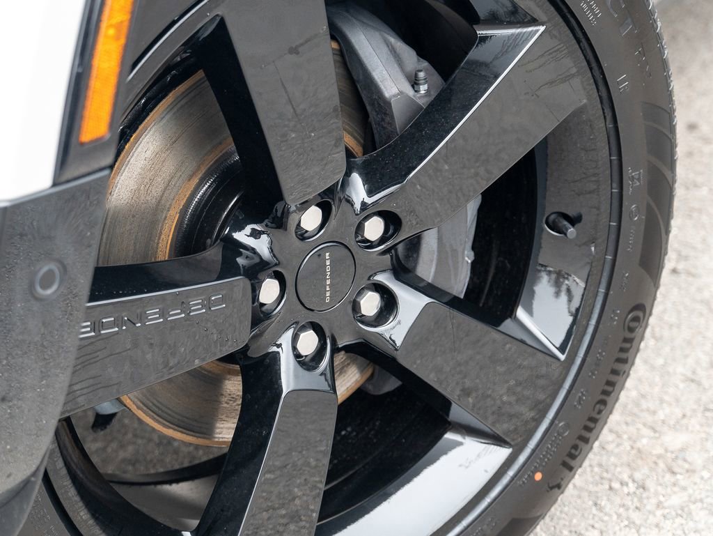 New 2026 Land Rover Defender 110 X-Dynamic SE image 9