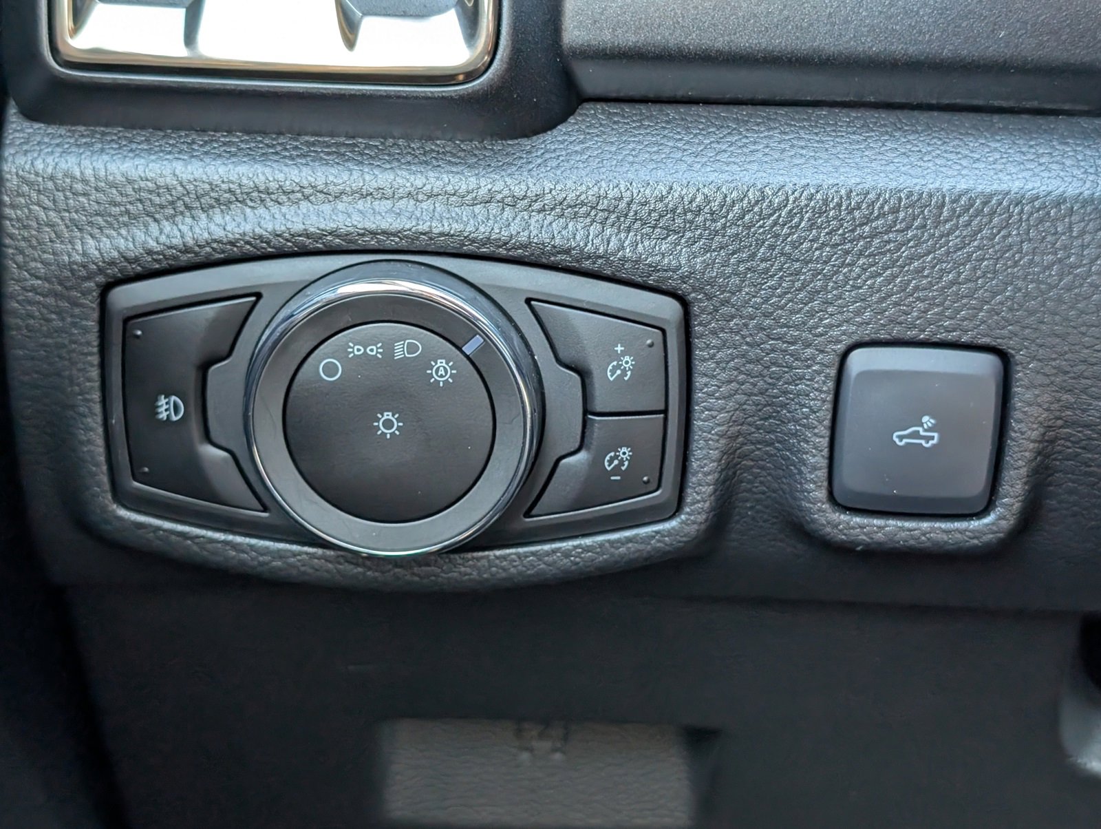 Used 2023 Ford Ranger Lariat w/ Tremor Off-Road Package image 30