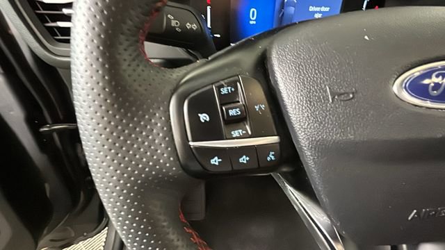 Used 2023 Ford Escape ST-Line AWD/4WD image 16