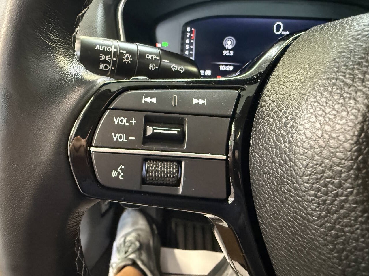Used 2023 Honda Civic Touring image 34