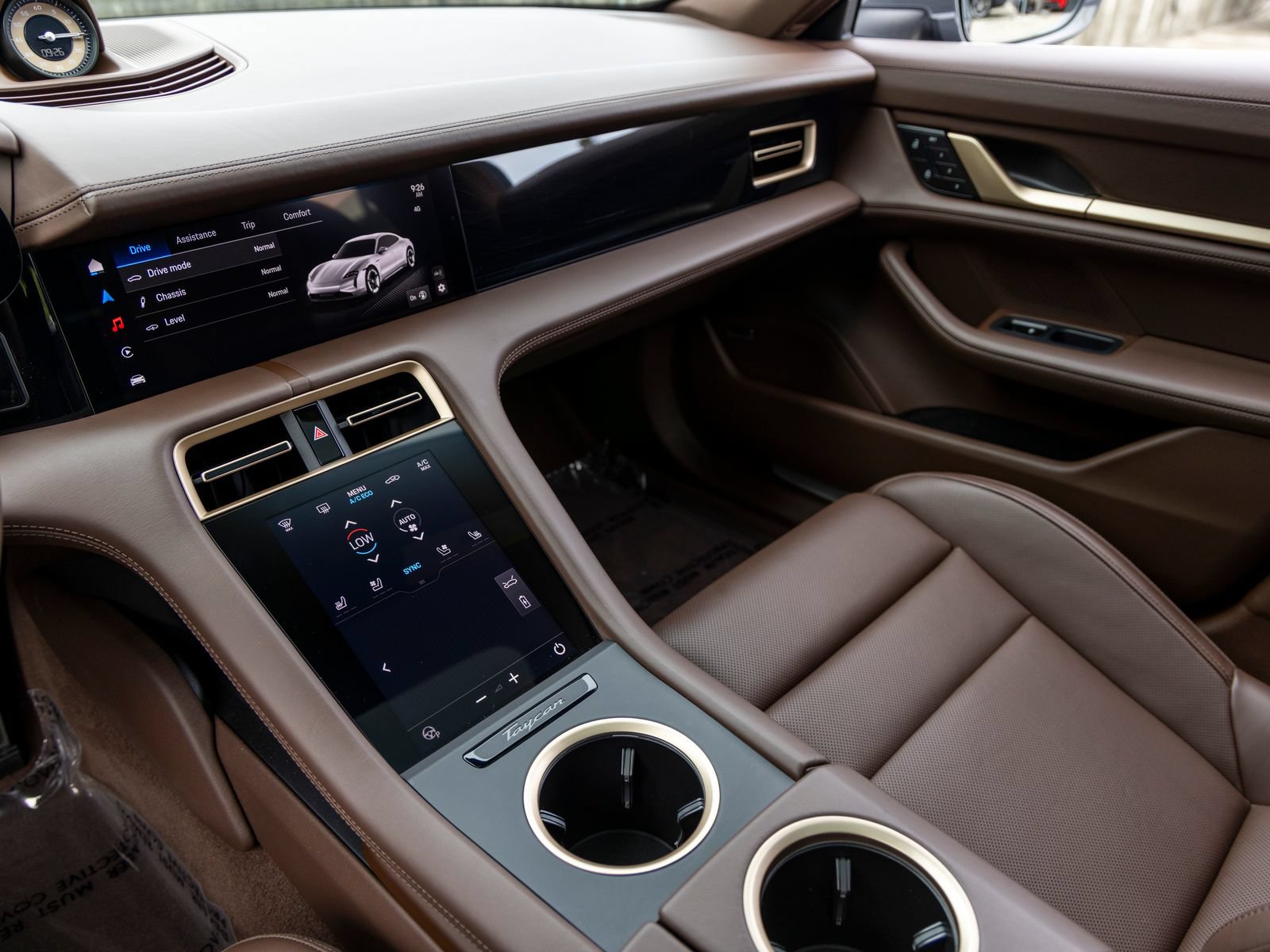 Certified 2025 Porsche Taycan AWD/4WD image 47