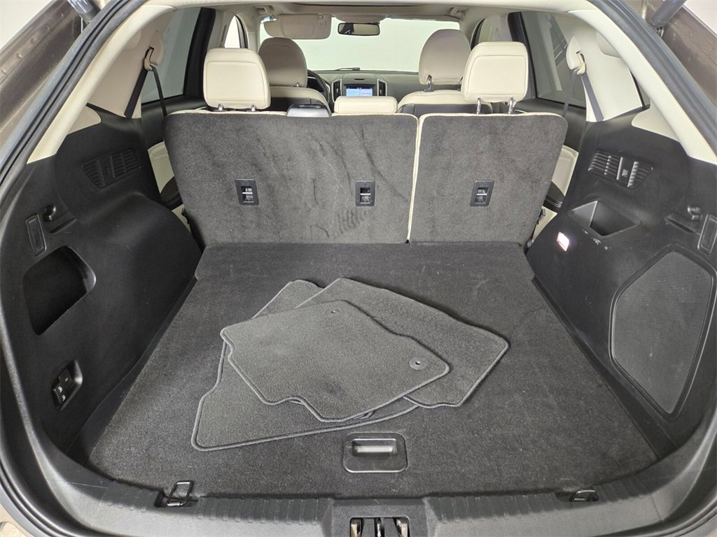 Used 2019 Ford Edge Titanium w/ Equipment Group 301A image 19