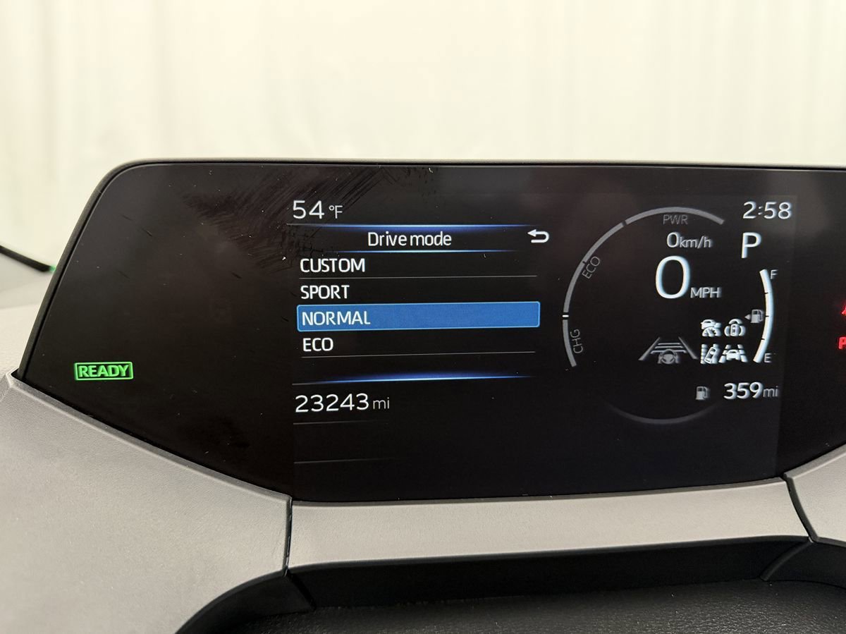 Used 2025 Toyota Prius LE image 12