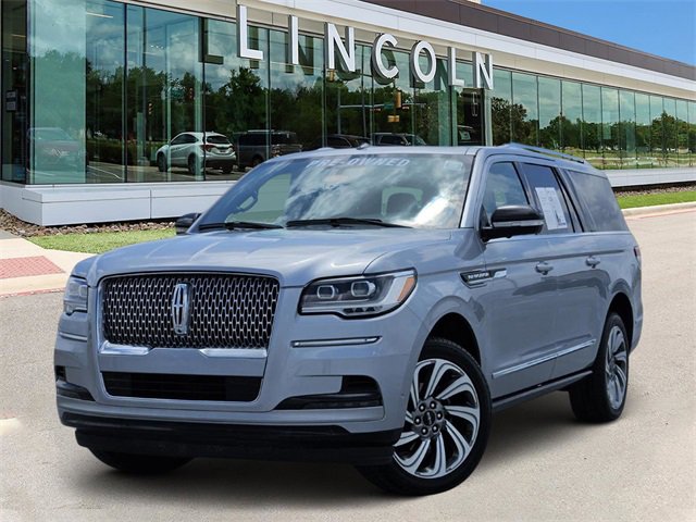 Used 2024 Lincoln Navigator L 4WD image 1