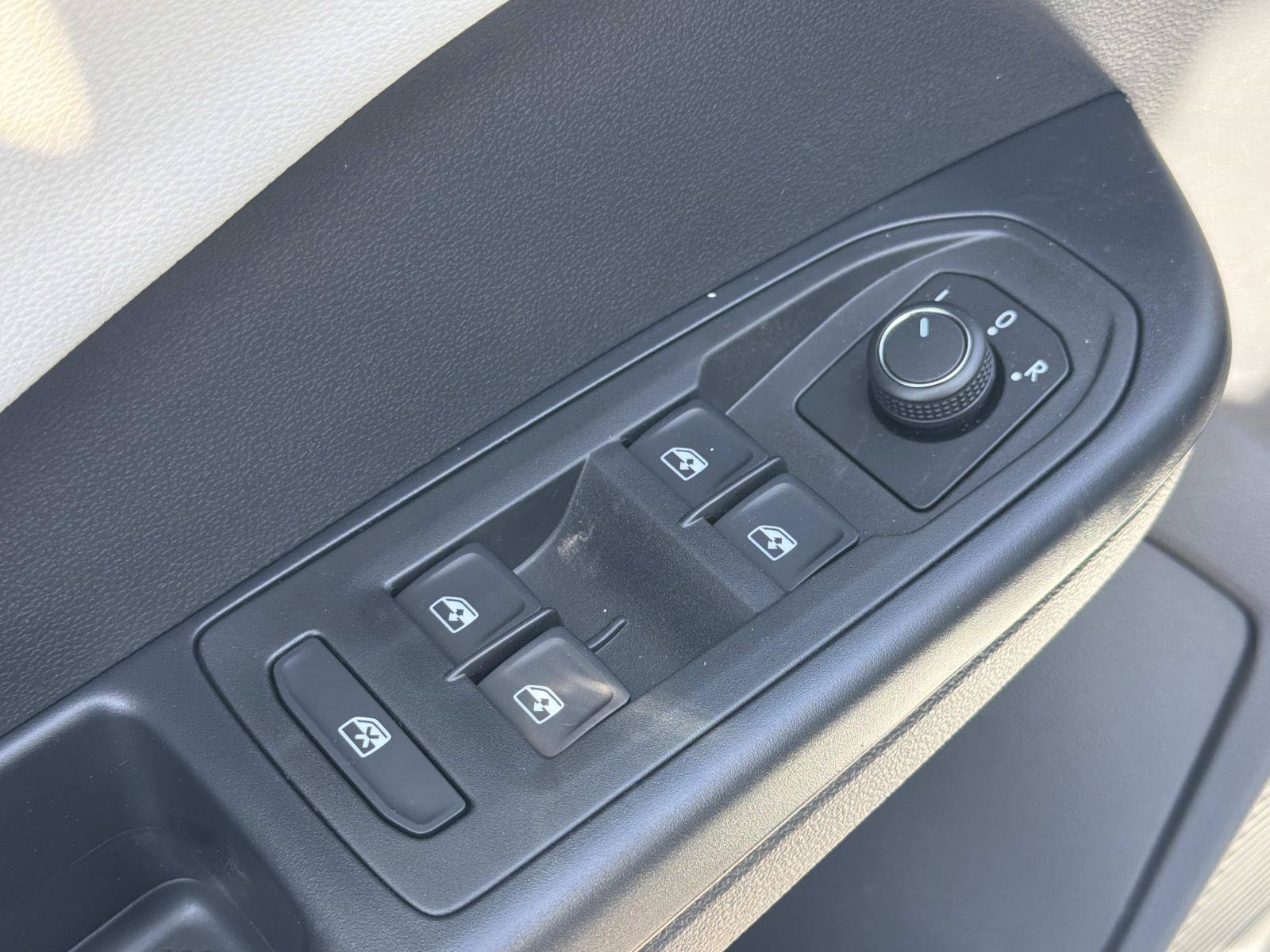 New 2026 Volkswagen Taos S FWD image 14
