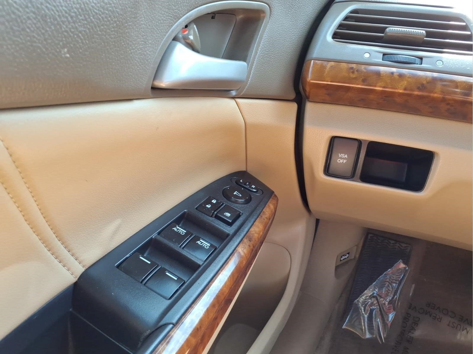Used 2010 Honda Accord EX-L image 25