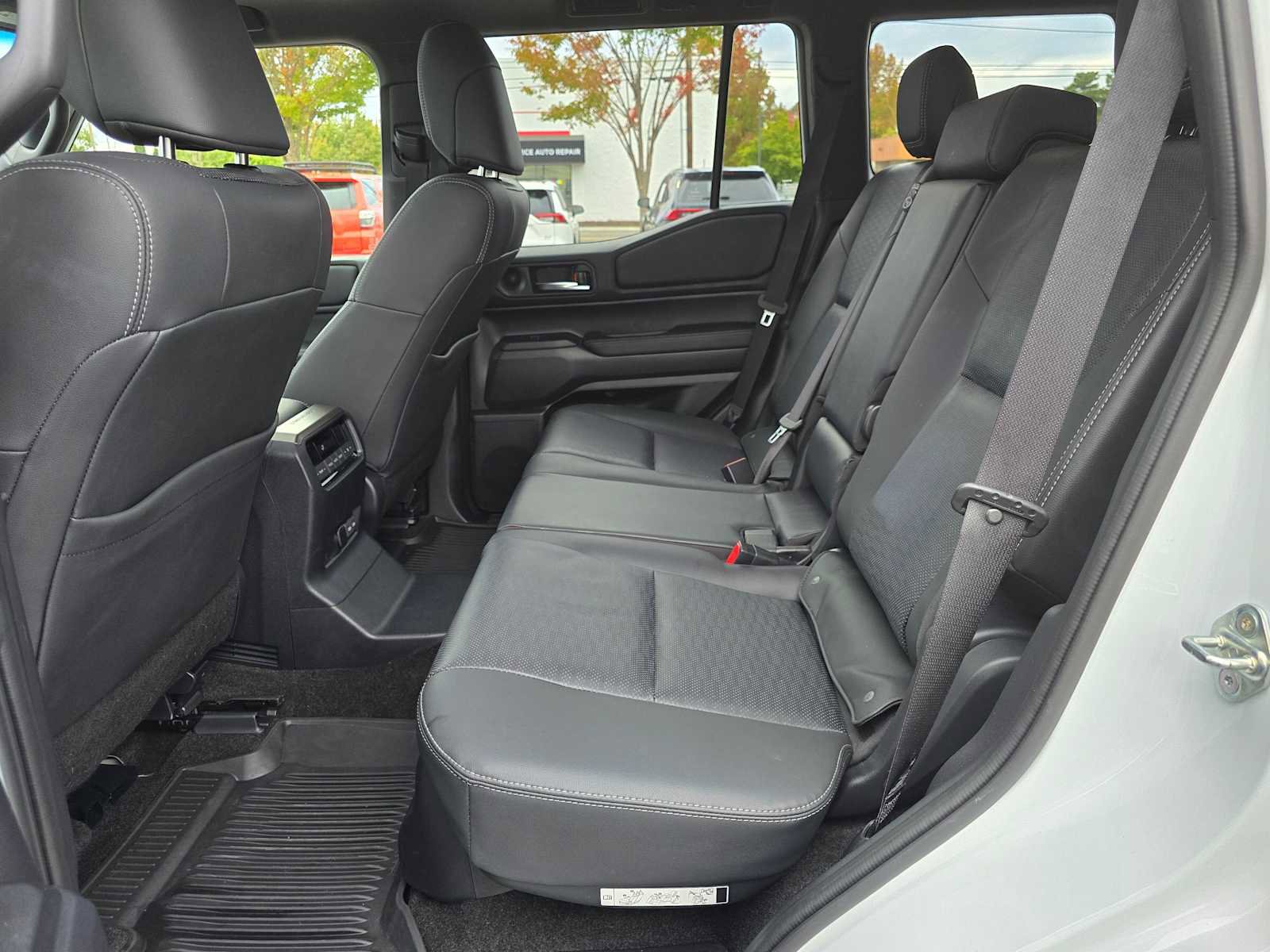 Certified 2025 Toyota Land Cruiser image 20