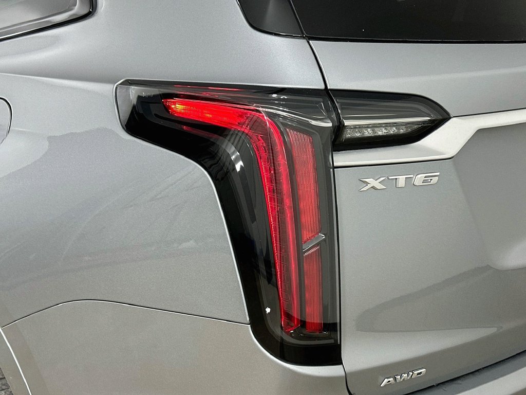 Used 2025 Cadillac XT6 Sport w/ Platinum Package AWD/4WD image 42