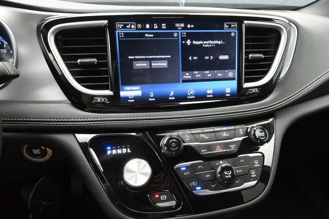 Used 2024 Chrysler Pacifica Touring FWD image 37
