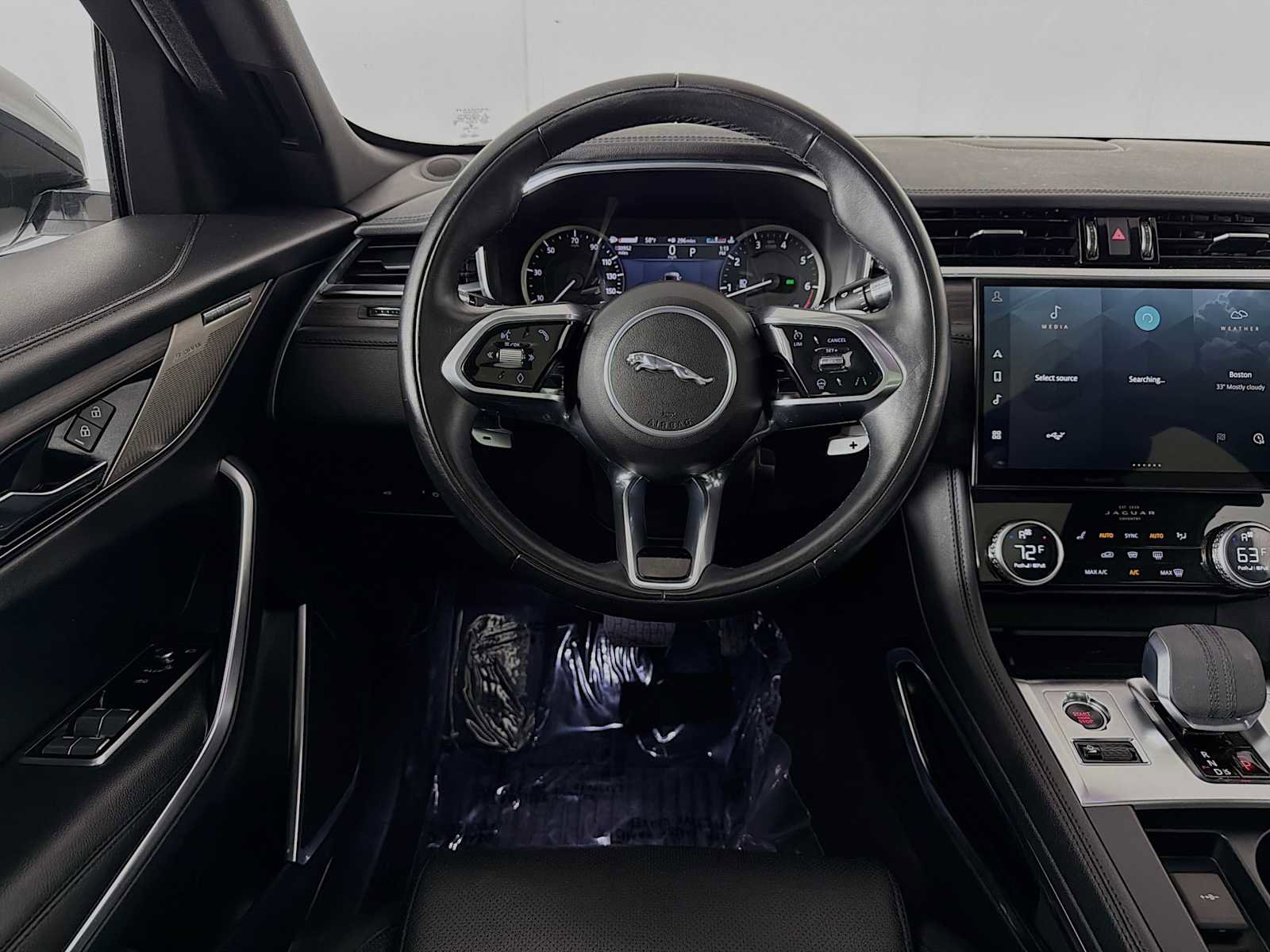 Used 2022 Jaguar F-PACE S image 23