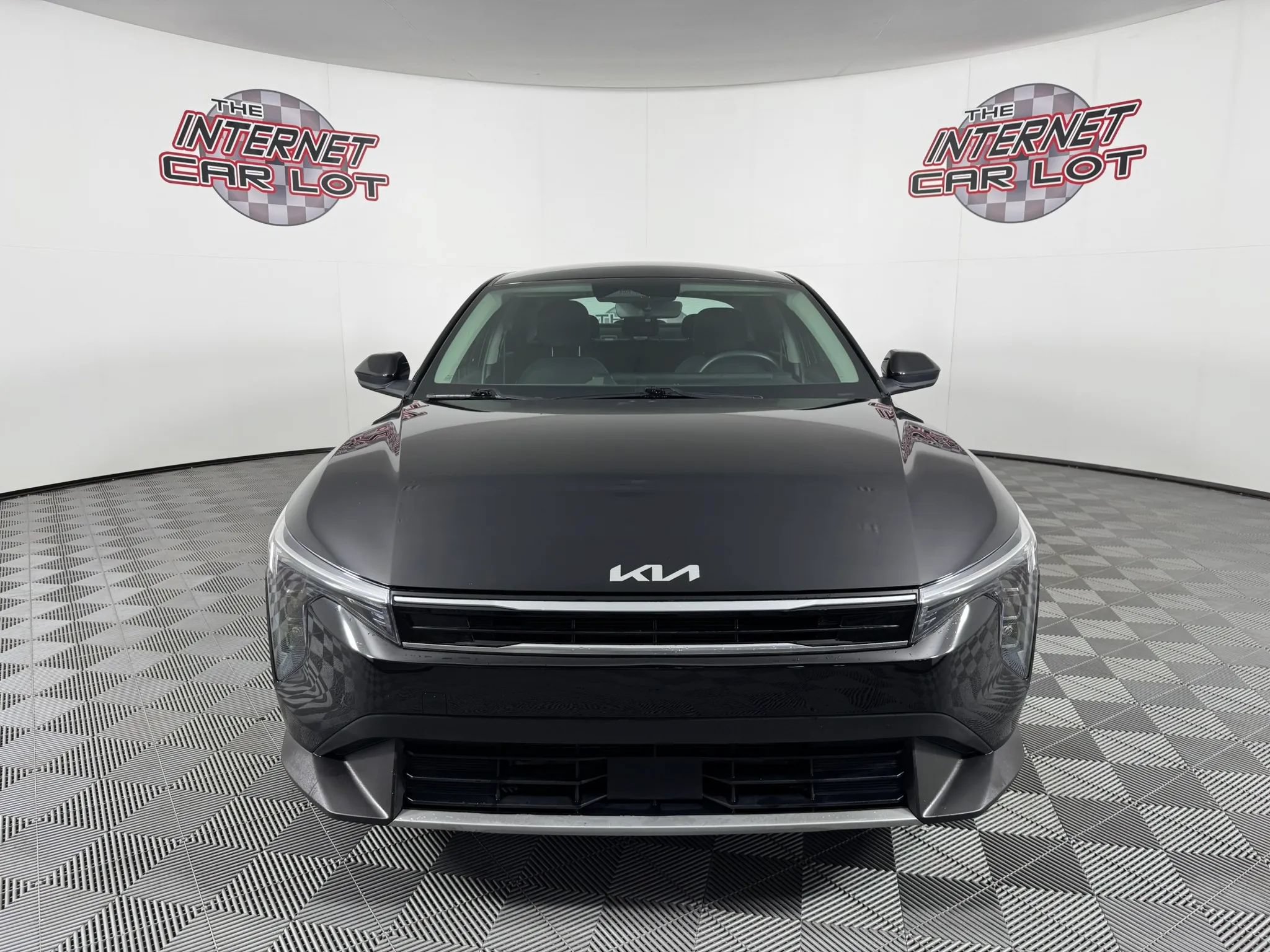 Used 2025 Kia K4 EX FWD image 2