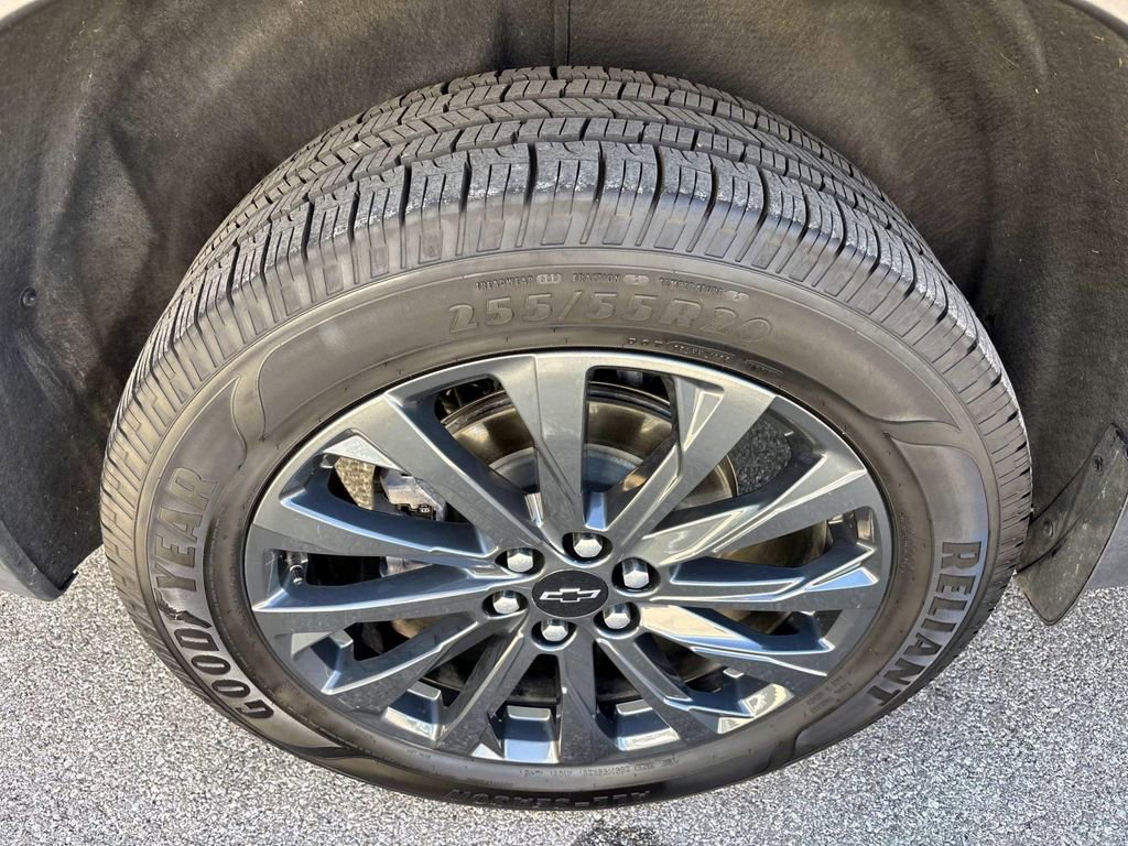 Used 2023 Chevrolet Traverse RS w/ LPO, Floor Liner Package image 10