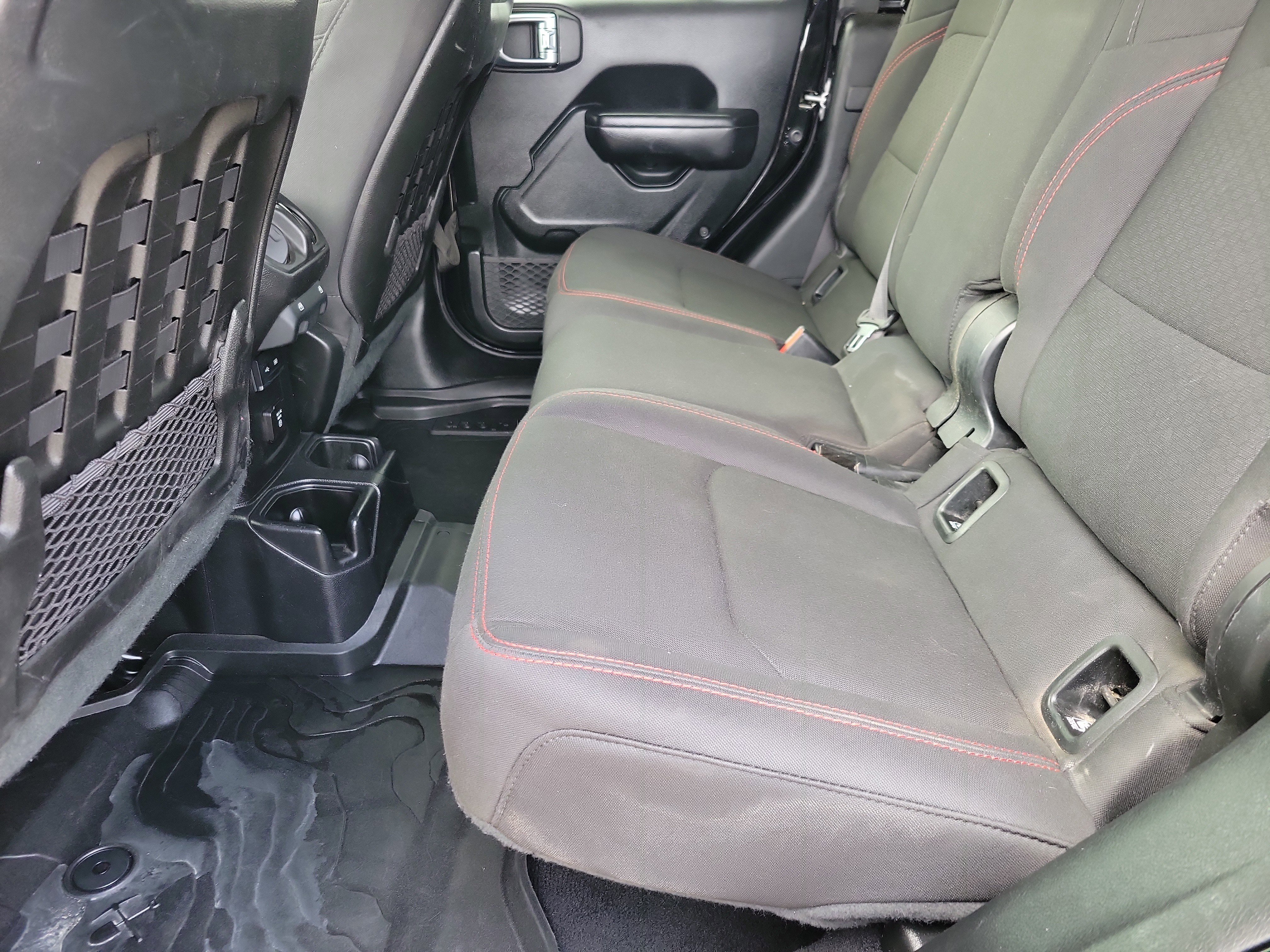 Used 2020 Jeep Gladiator Rubicon image 7