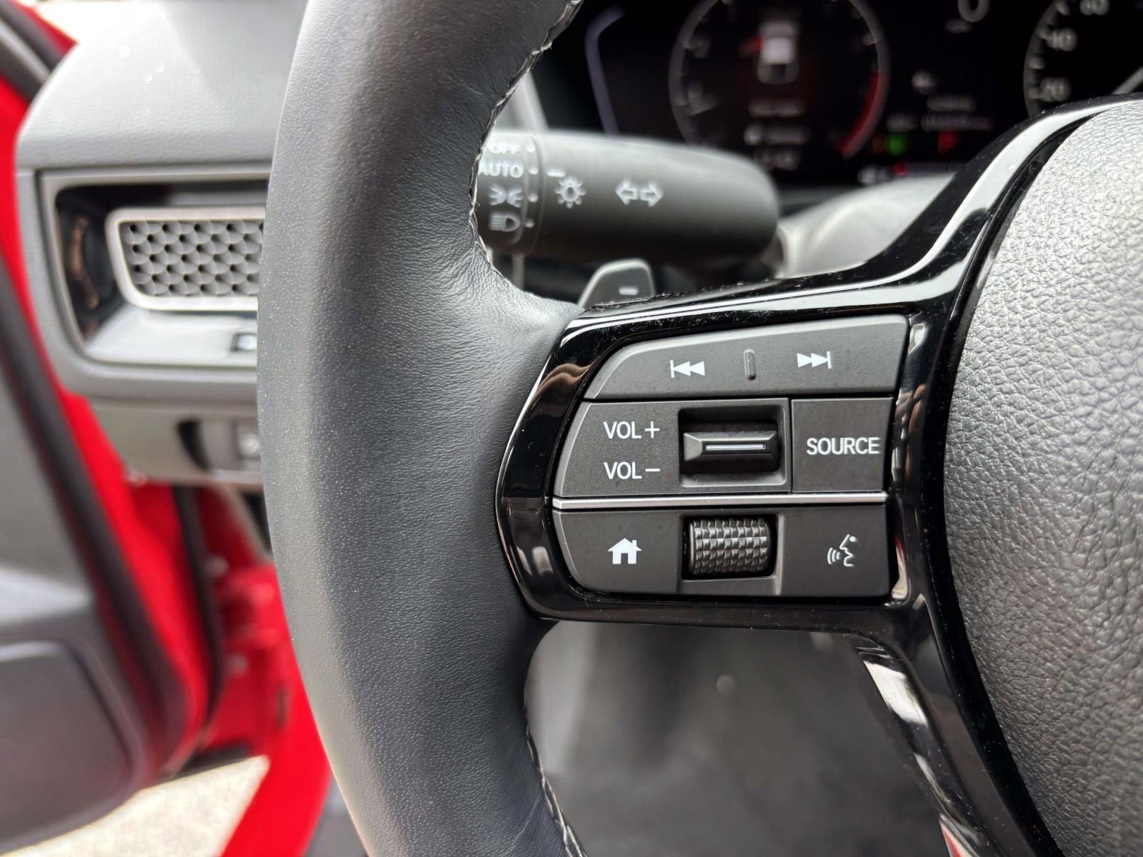 Used 2025 Honda Civic Sport image 17