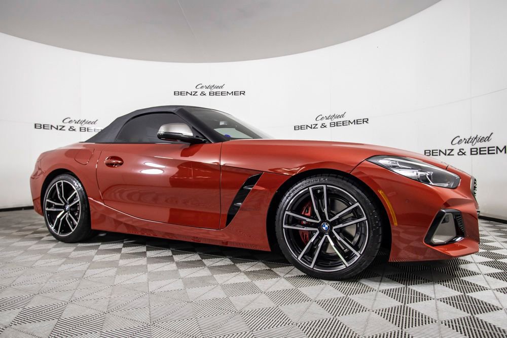Used 2025 BMW Z4 M40i w/ Premium Package image 3
