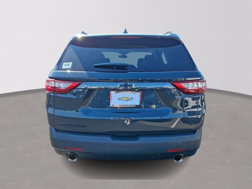 Used 2021 Chevrolet Traverse LT w/ LPO, Blackout Package AWD/4WD image 5