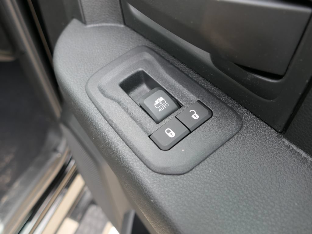 New 2026 RAM 3500 Tradesman AWD/4WD image 24