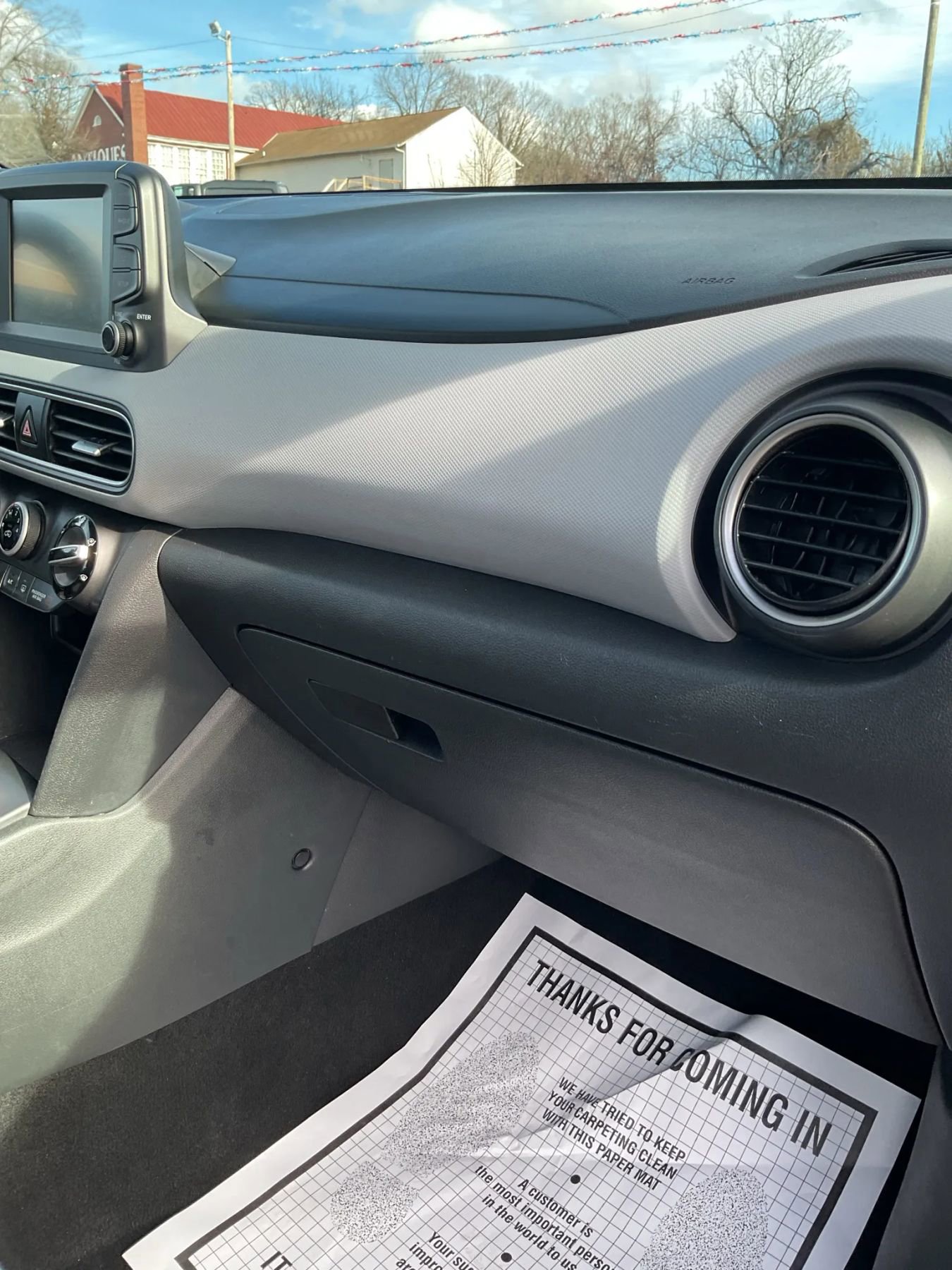 Used 2021 Hyundai Kona SE image 32