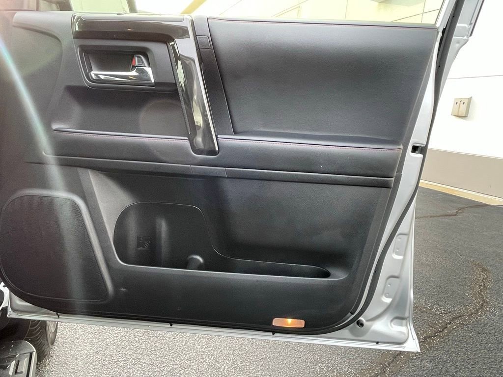 Used 2024 Toyota 4Runner TRD Off-Road Premium image 29