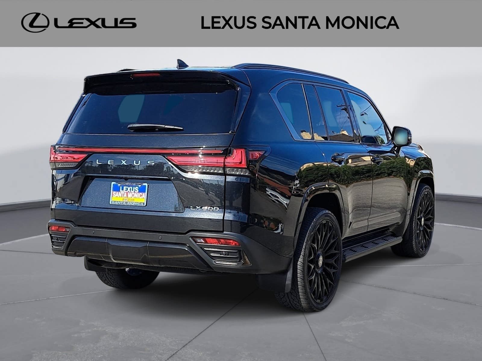 Used 2023 Lexus LX 600 4WD w/ Appearance Package image 5
