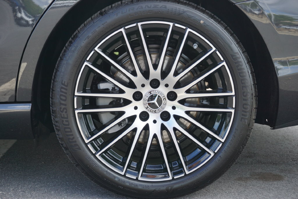 Certified 2025 Mercedes-Benz C 300 4MATIC Sedan image 19