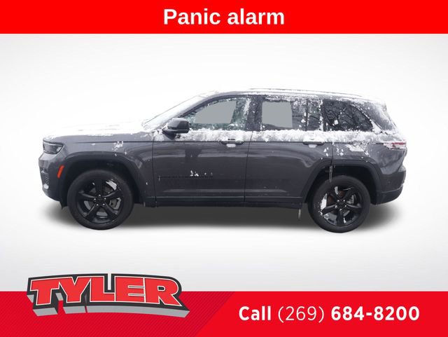 Certified 2023 Jeep Grand Cherokee Altitude image 4